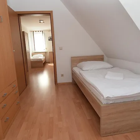 Suedheim * שטוטגרט